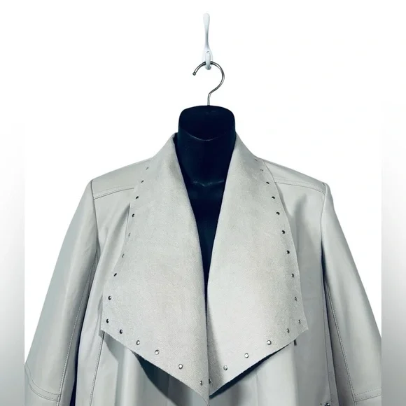 NWOT, Stunning Faux Leather Le Château Jacket, XS, Light Gray 🍂 - Picture 3 of 9